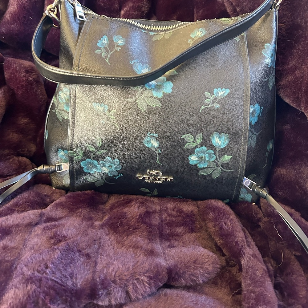 RARE FIND! BEAUTIFUL COACH VICTORIAN FLORAL SATCHEL WITH FRONT DUO ZIPPERS